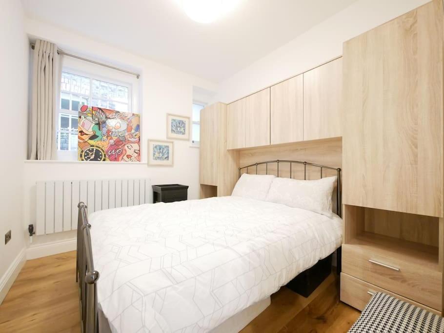 Newly Refurbished 2 Bed Apartment In Paddington London Exterior photo